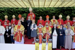 W Gnieźnie wręczono 25 krzyży misyjnych