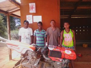 Caritas Polska i MIVA Polska zapewniły sprzęt rolniczy dla wioski na Madagaskarze